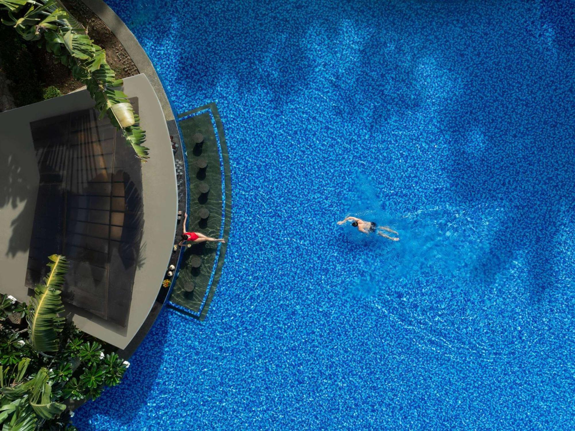 Movenpick Resort & Spa Boracay Yapak Экстерьер фото Aerial view of the pool