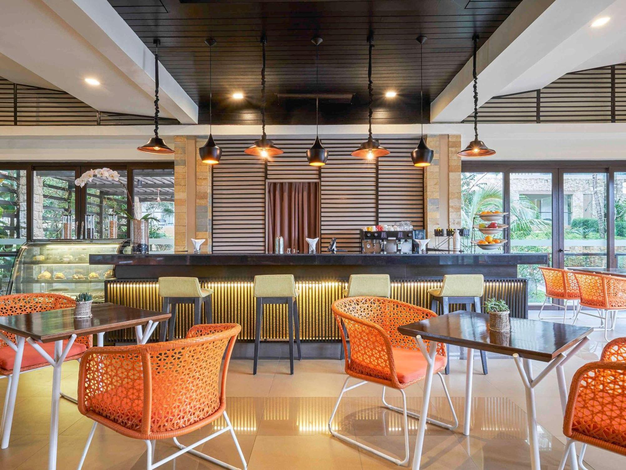 Movenpick Resort & Spa Boracay Yapak Экстерьер фото The Coffee Shop